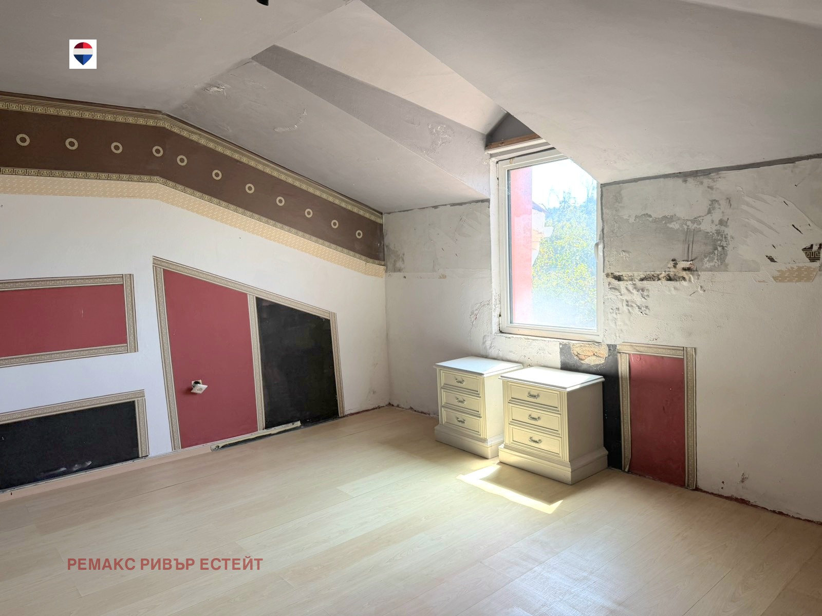Продава КЪЩА, гр. Русе, Средна кула, снимка 13 - Къщи - 56003097