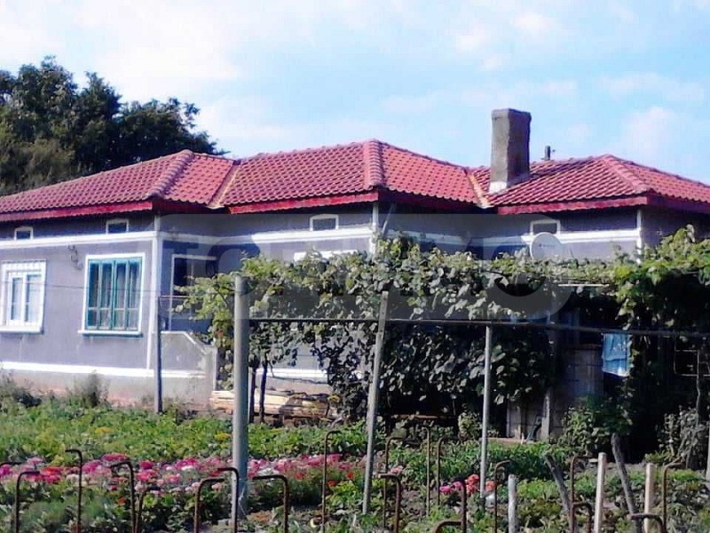Продава КЪЩА в област Добрич, с. Соколово - 200 кв.м / 95 000 € » 185 803.85 лв., ТОПИММО