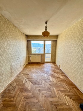 2 Schlafzimmer Ljulin 5, Sofia