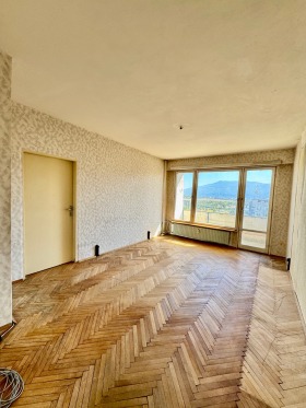 2 спаваће собе Лјулин 5, Софија