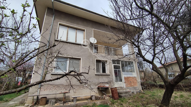 Продава КЪЩА, с. Ново градище, област Велико Търново, снимка 1 - Къщи - 49525636