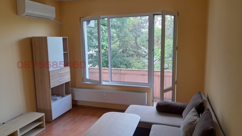 Продаја  1 спаваћа соба Софија , Надежда 4 , 65 м2 | 40940632