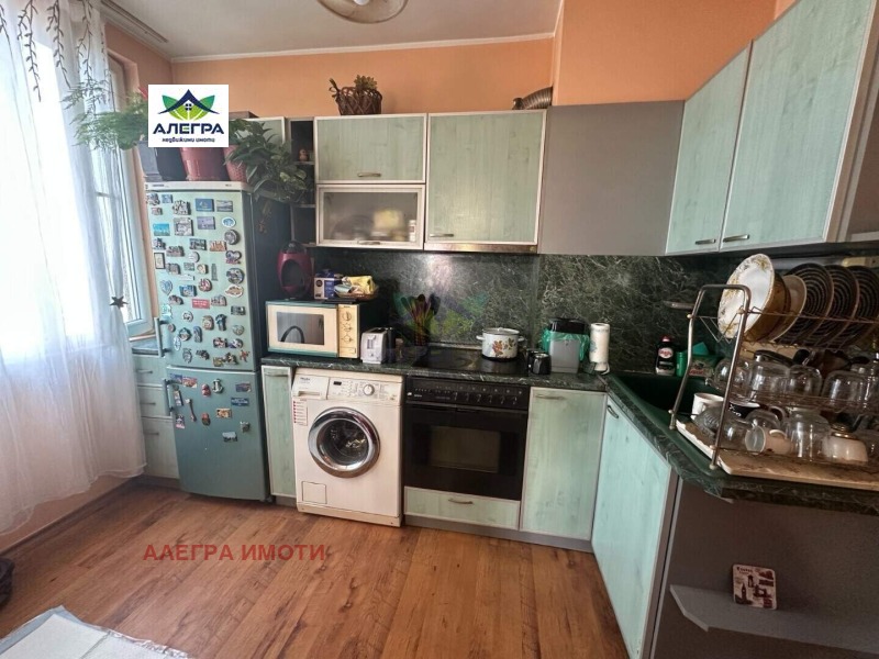 Продава  2-стаен град Пазарджик , Център , 49 кв.м | 69589154 - изображение [2]