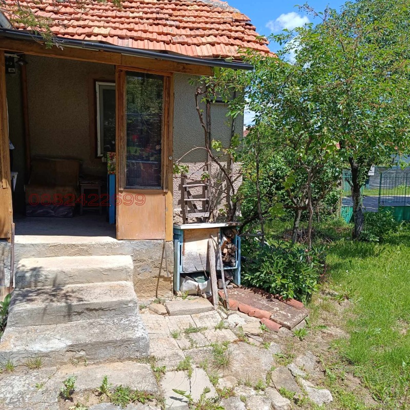 Продава КЪЩА, с. Кондофрей, област Перник, снимка 5 - Къщи - 52784820