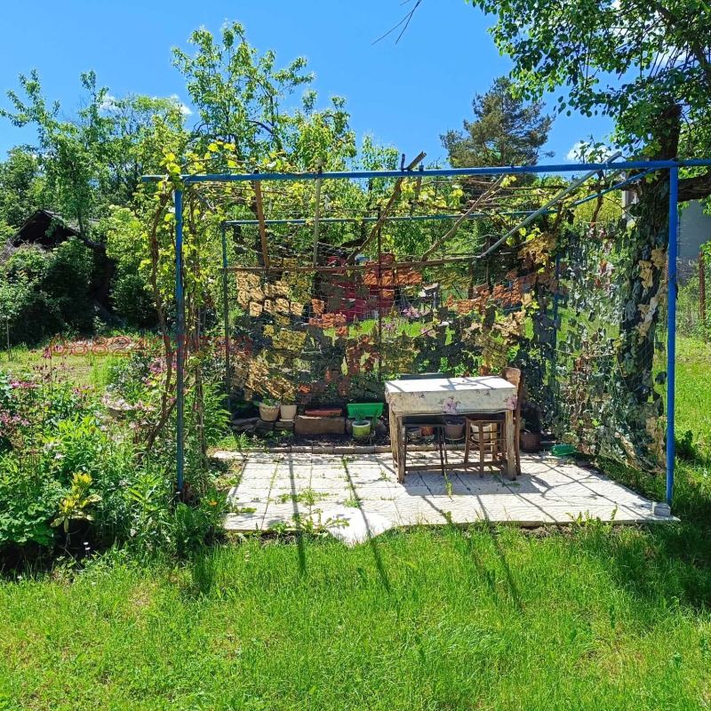 Продава КЪЩА, с. Кондофрей, област Перник, снимка 11 - Къщи - 52784820