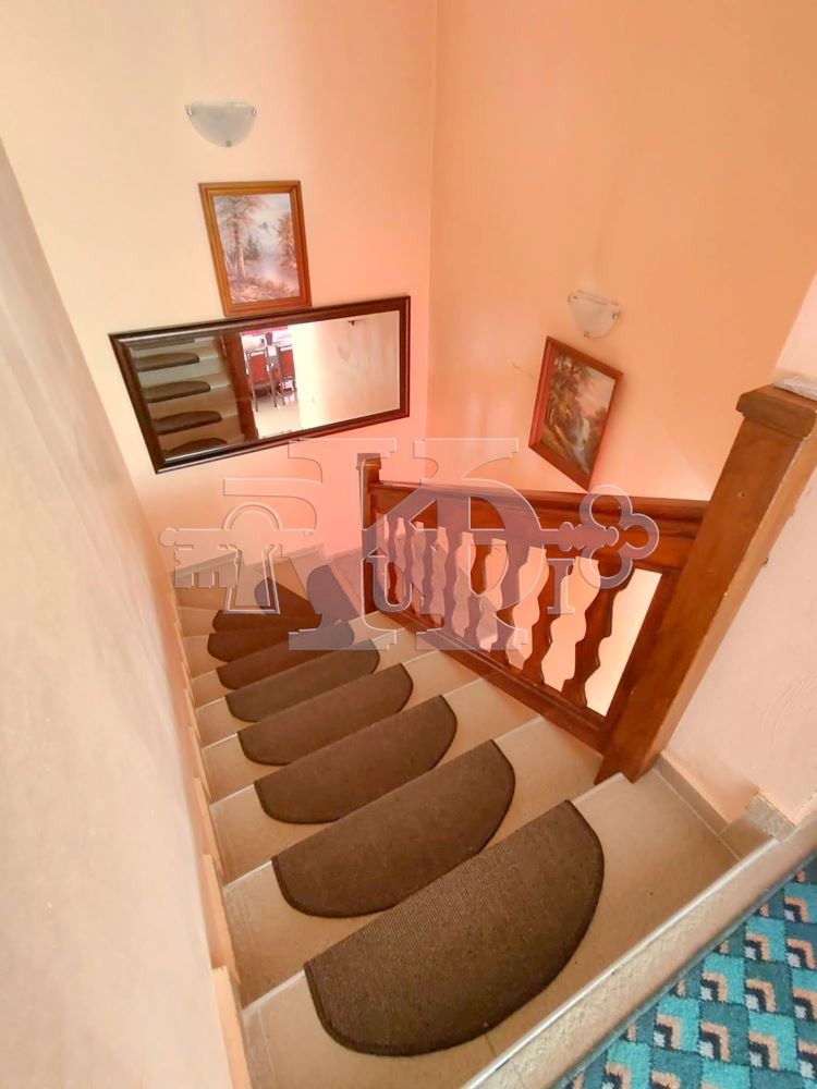 Продава КЪЩА, гр. Генерал Тошево, област Добрич, снимка 6 - Къщи - 54189255