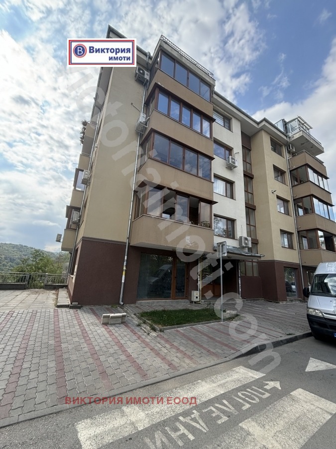 Продава  Магазин град Велико Търново , Център , 108 кв.м | 17632240