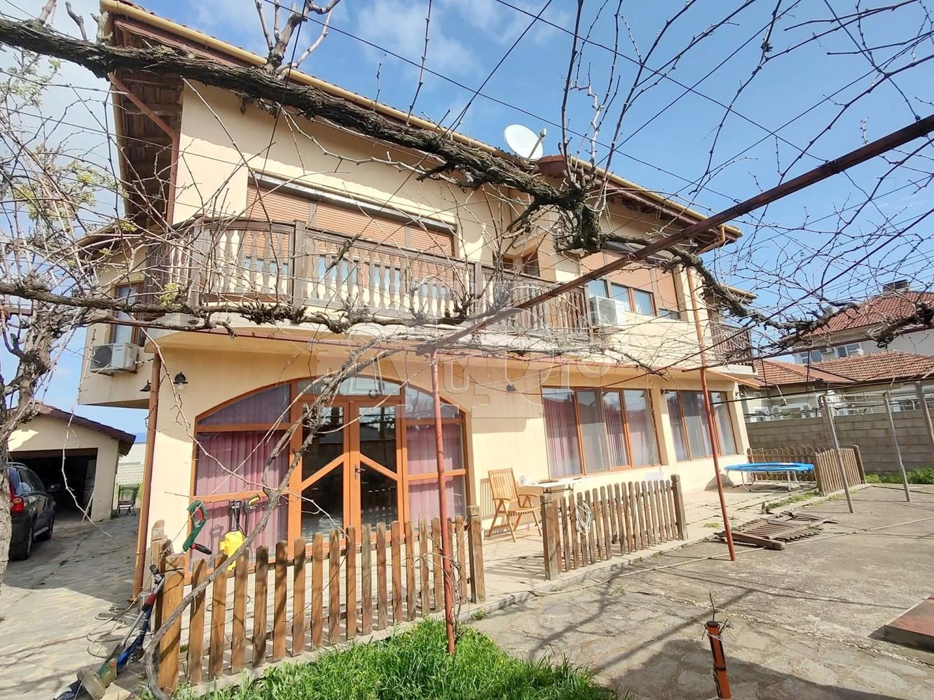 Продава КЪЩА, гр. Генерал Тошево, област Добрич