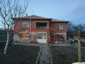 Продава Къща, с. Димитриево
