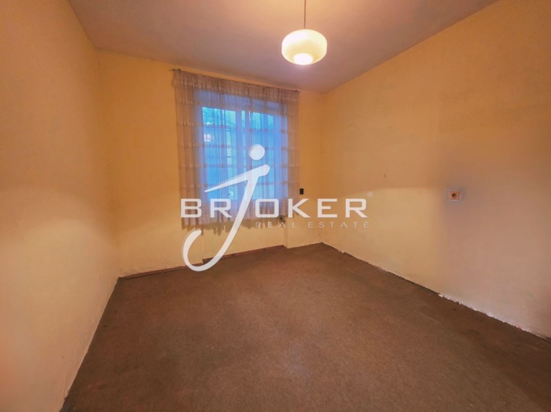 Продава 3-СТАЕН, гр. Кърджали, Център, снимка 9 - Апартаменти - 52371831