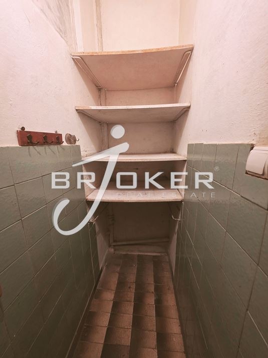 Продава 3-СТАЕН, гр. Кърджали, Център, снимка 13 - Апартаменти - 52371831