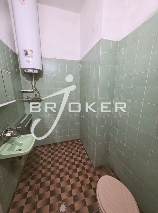 Продава 3-СТАЕН, гр. Кърджали, Център, снимка 14 - Апартаменти - 52371831