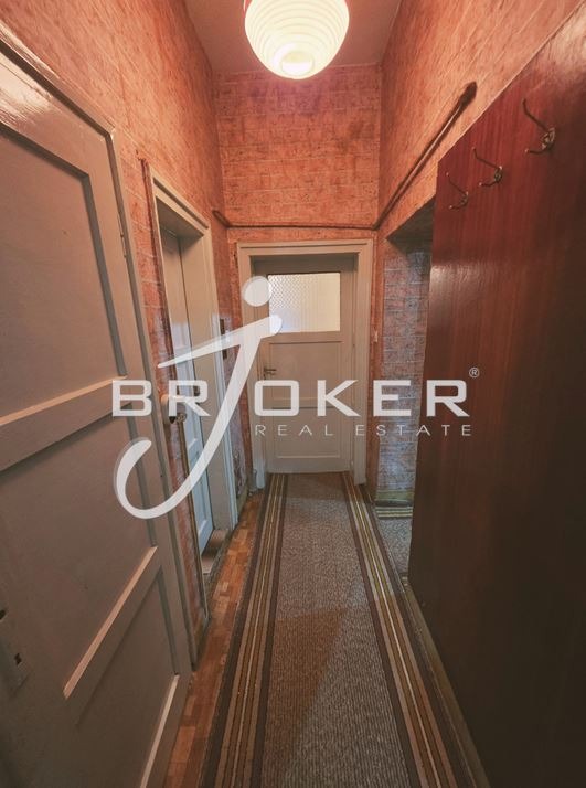 Продава 3-СТАЕН, гр. Кърджали, Център, снимка 2 - Апартаменти - 52371831