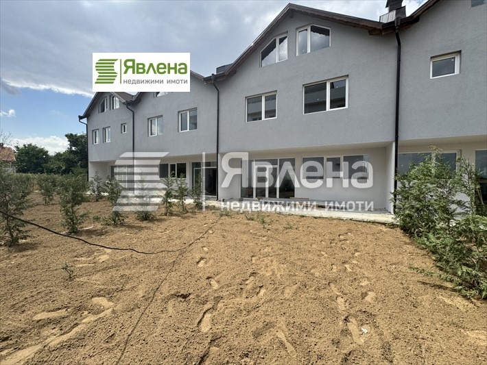 En venta  Casa Sofia , Kazichene , 200 metros cuadrados | 42151801