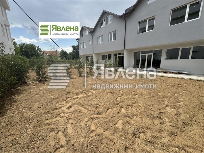 En venta  Casa Sofia , Kazichene , 200 metros cuadrados | 42151801 - imagen [2]