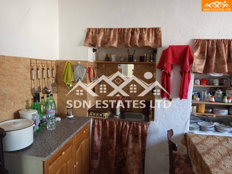 Продава КЪЩА, с. Тъжа, област Стара Загора, снимка 8 - Къщи - 52129547