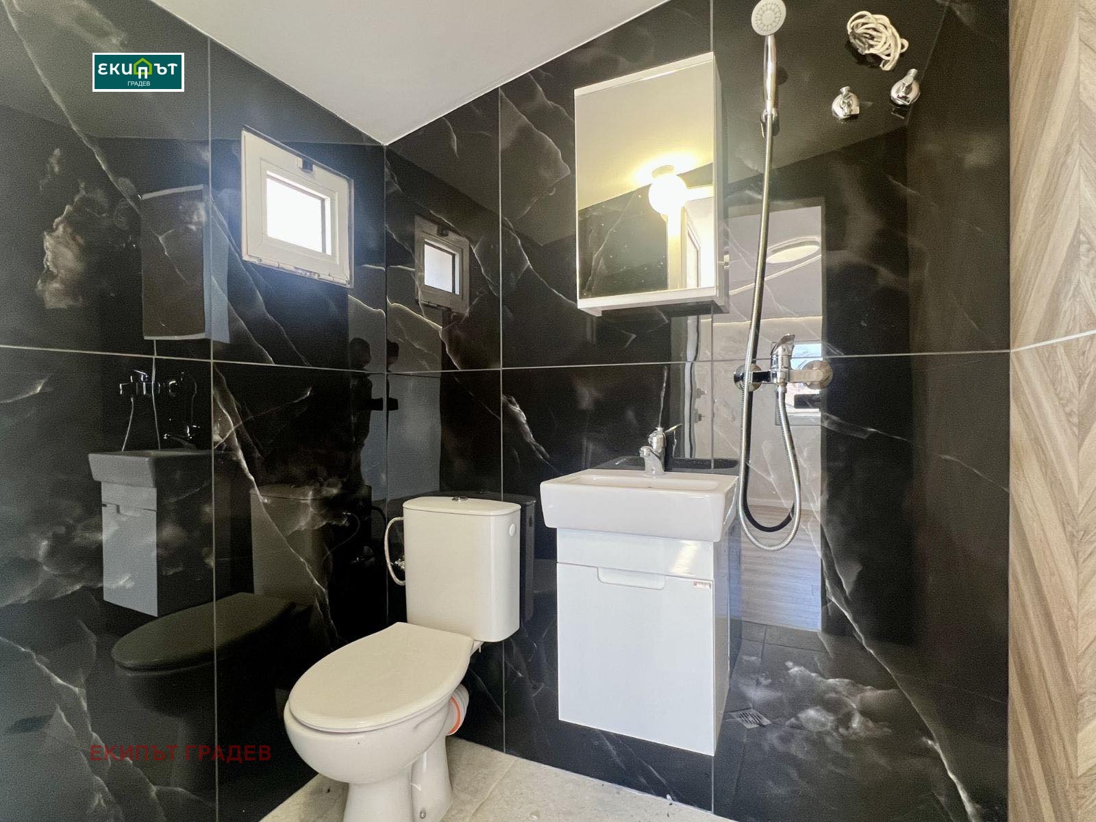 Продава 2-СТАЕН, гр. Варна, Център, снимка 4 - Апартаменти - 54190623