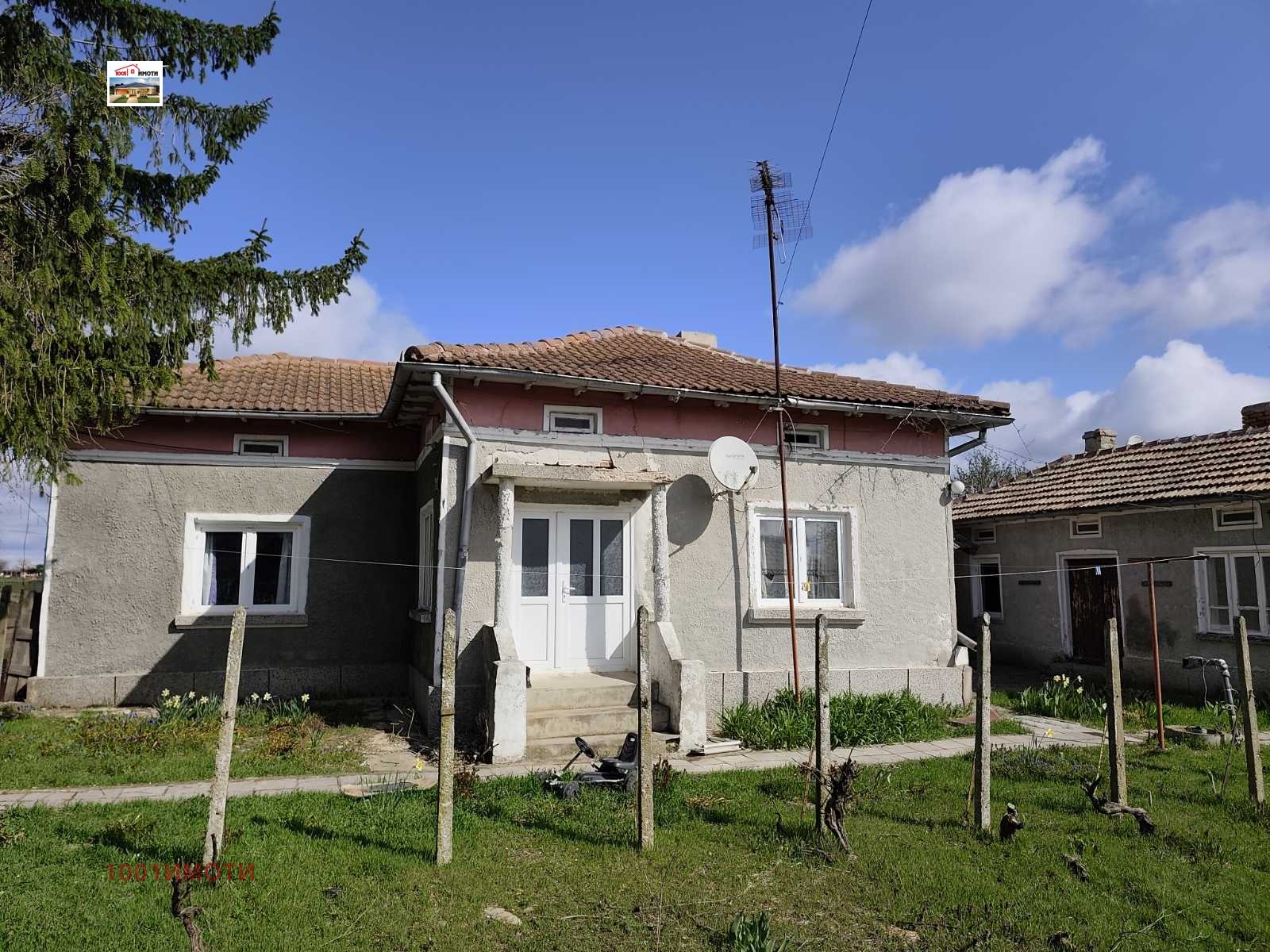 Продава КЪЩА, с. Стефан Караджа, област Добрич