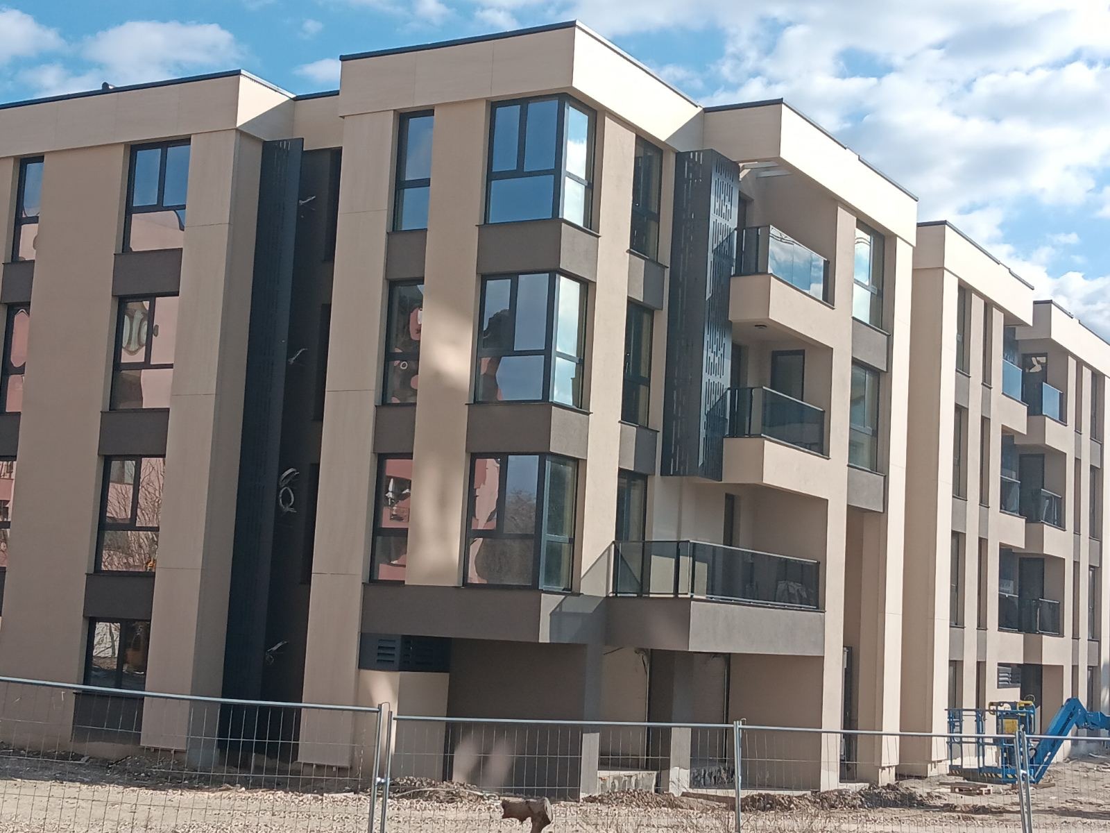 Продава 2-СТАЕН, гр. Пловдив, Остромила, снимка 2 - Апартаменти - 53641703