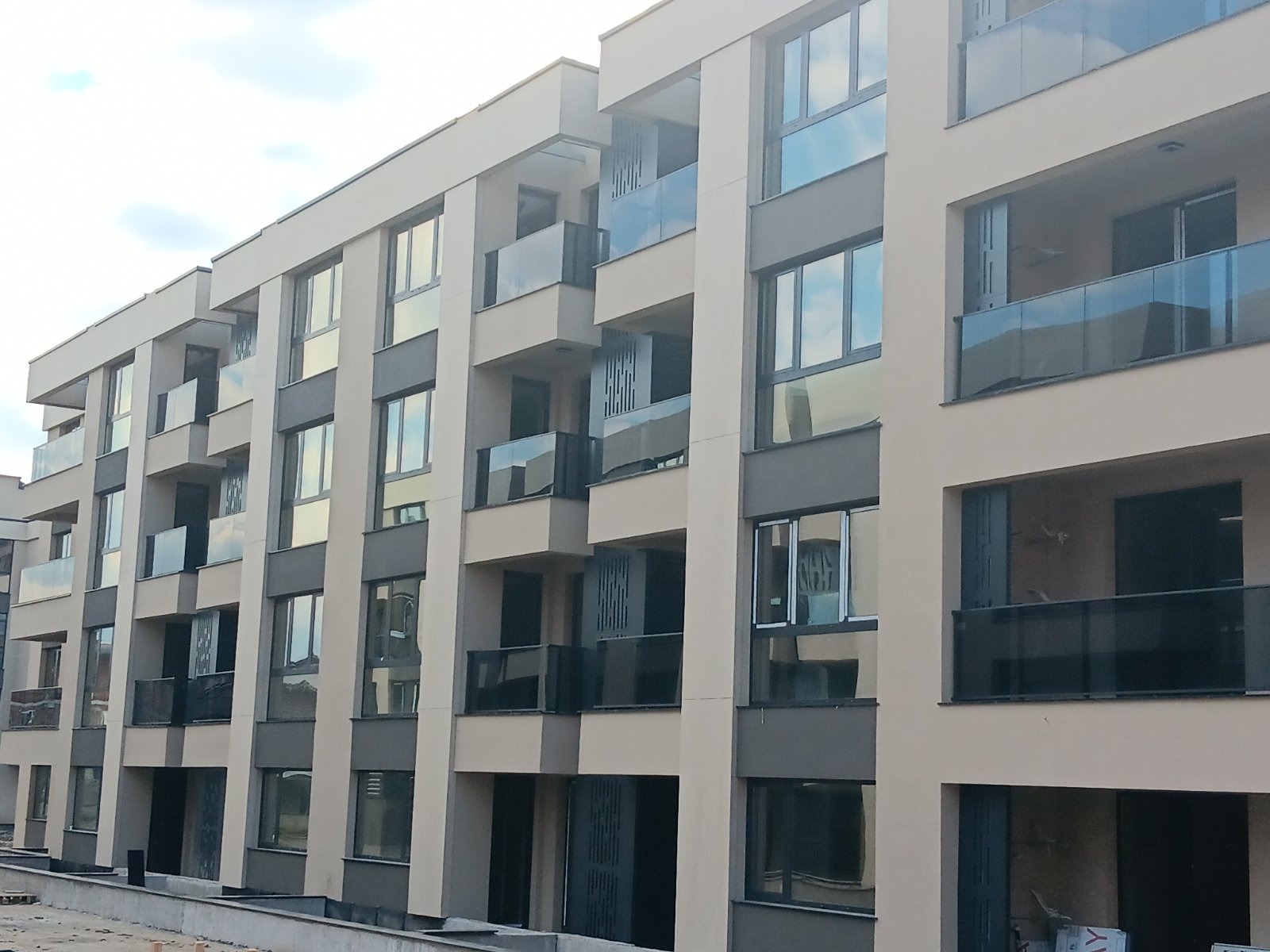 Продава 2-СТАЕН, гр. Пловдив, Остромила, снимка 3 - Апартаменти - 53641703