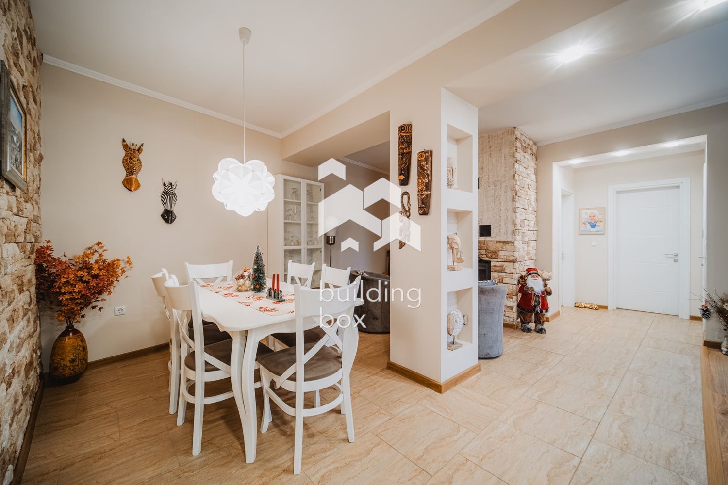 Продава КЪЩА, гр. Варна, с. Звездица, снимка 2 - Къщи - 53998465