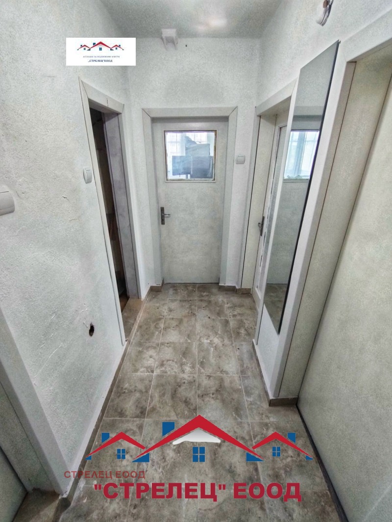 Zu verkaufen  1 Schlafzimmer Dobritsch , Druschba 1 , 63 qm | 27992422