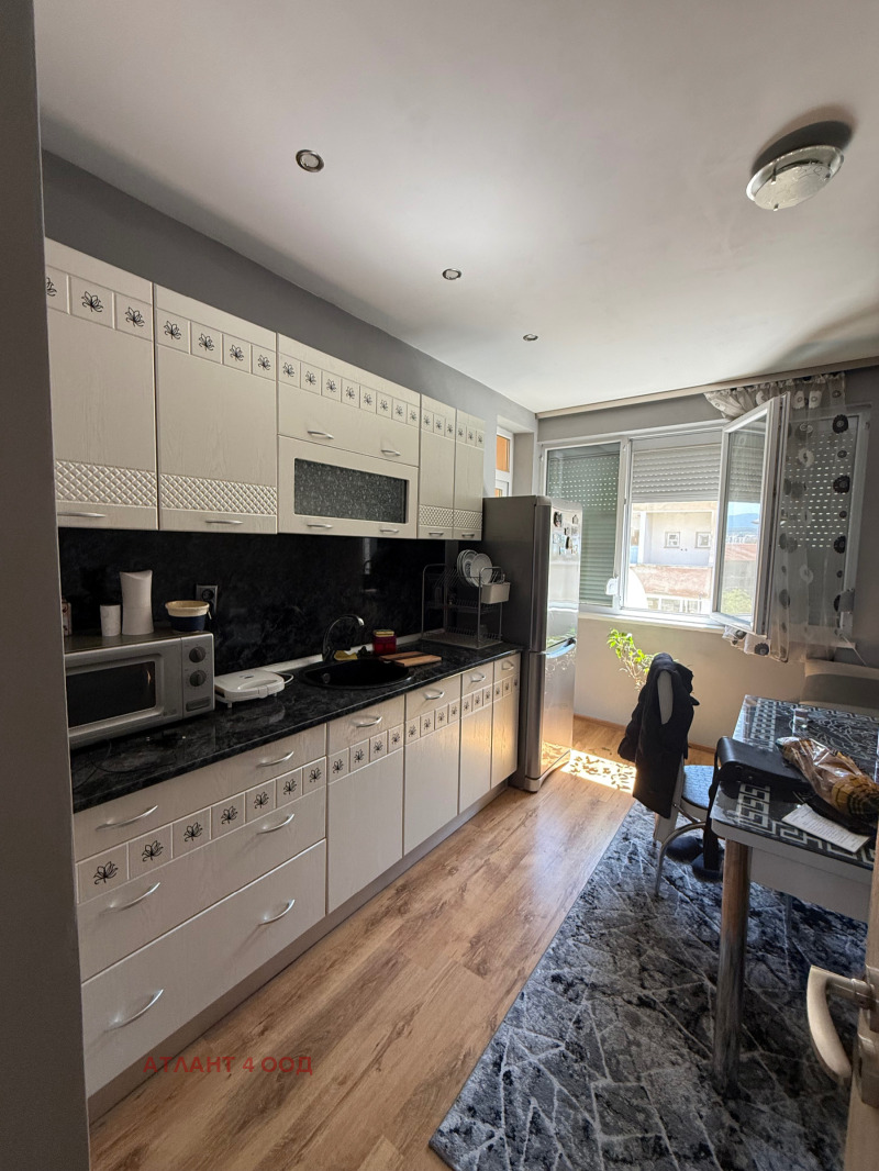 Продава  2-стаен област Стара Загора , гр. Казанлък , 75 кв.м | 97047817
