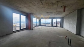 3 bedroom Briz, Varna 1