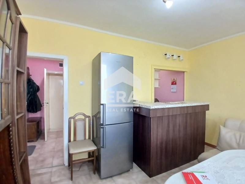 Продава 2-СТАЕН, гр. Ямбол, Васил Левски, снимка 3 - Апартаменти - 54694303