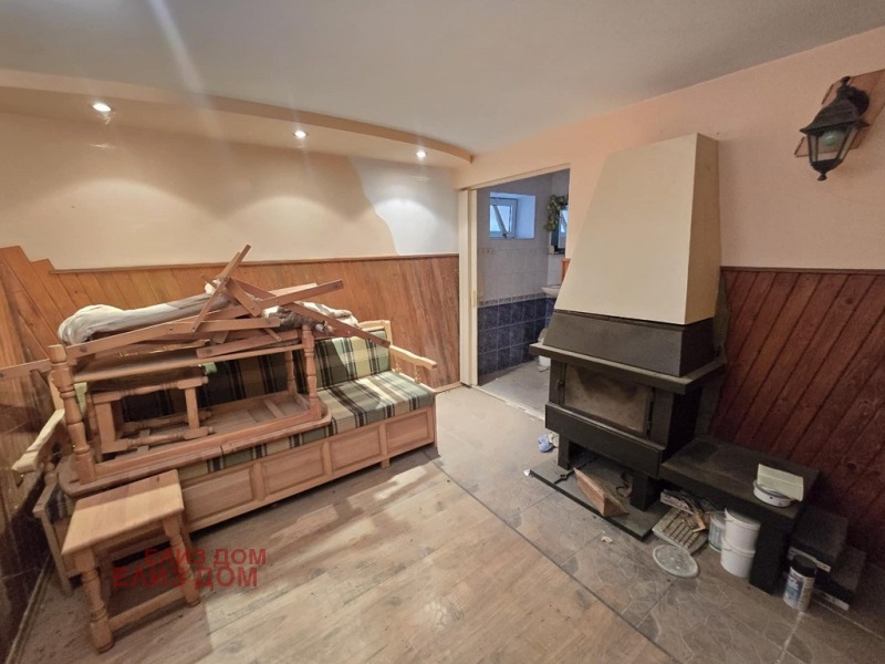 Продава КЪЩА, гр. Варна, Левски 2, снимка 11 - Къщи - 52636106