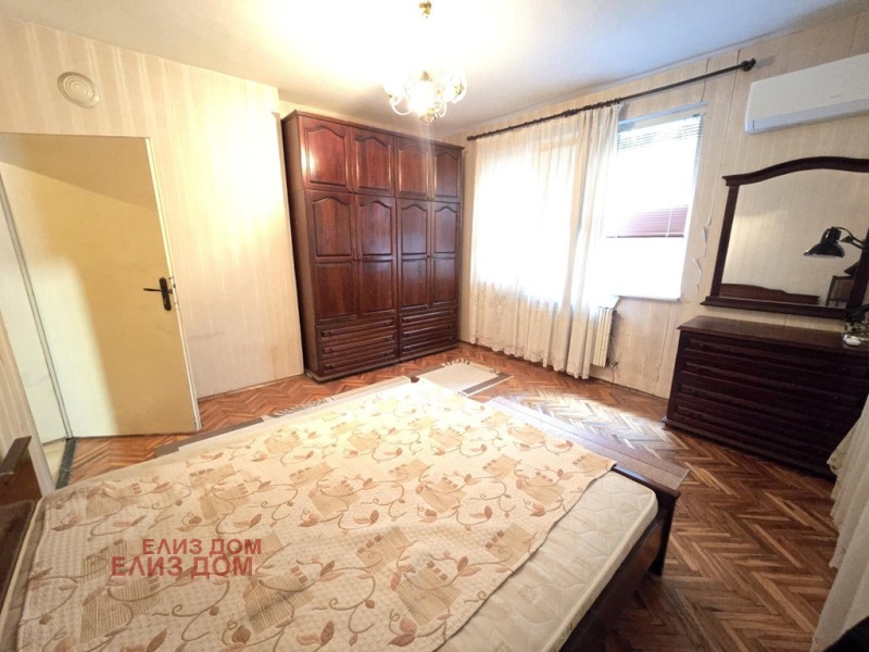 Продава КЪЩА, гр. Варна, Левски 2, снимка 2 - Къщи - 52636106