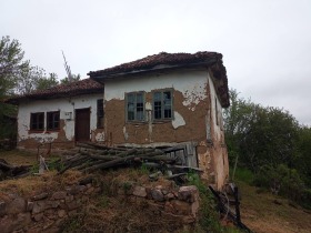 Продажба на имоти в с. Бусинци, област Перник - изображение 1 
