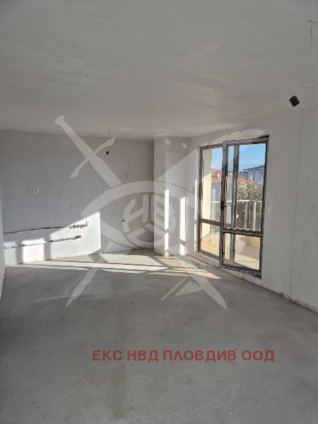 Продава 2-СТАЕН, гр. Пловдив, Прослав, снимка 2 - Апартаменти - 53957694