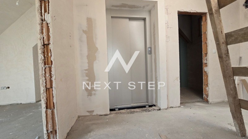 Eladó  Bérlakás Plovdiv , Vastanicseski , 158 négyzetméter | 43920501 - kép [9]