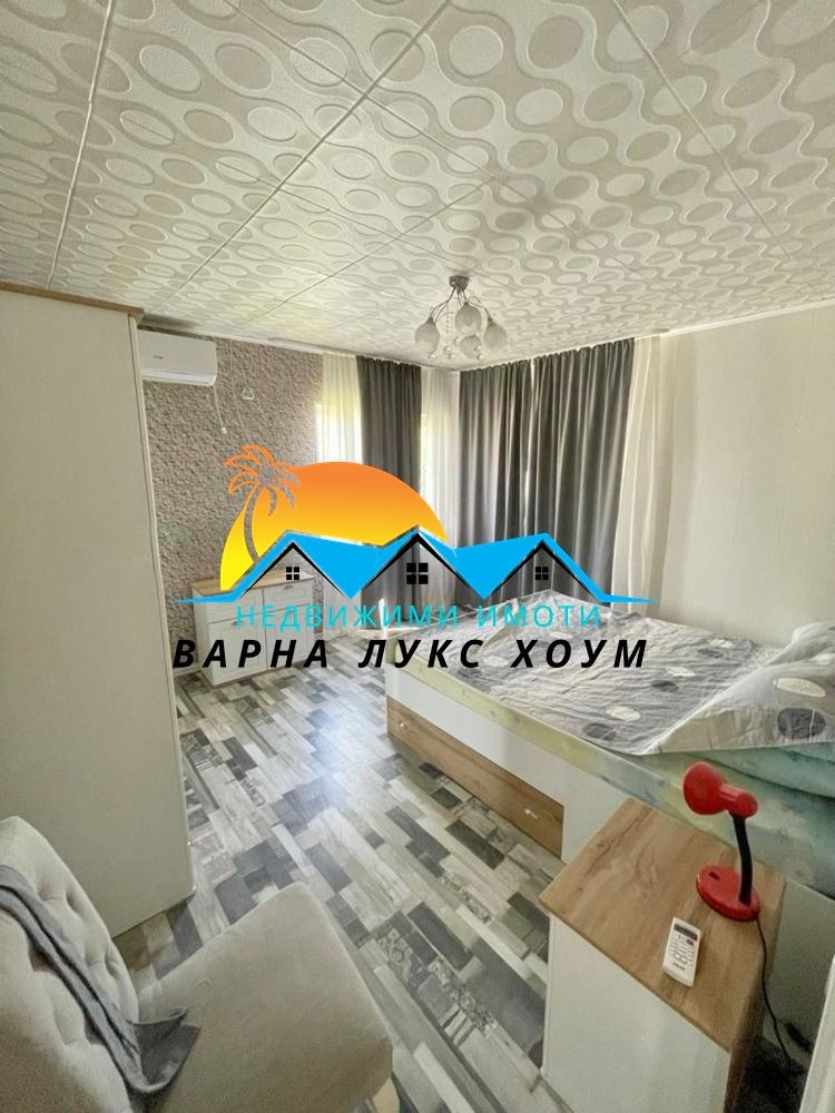 Продава КЪЩА, с. Царевци, област Варна, снимка 6 - Къщи - 48194403