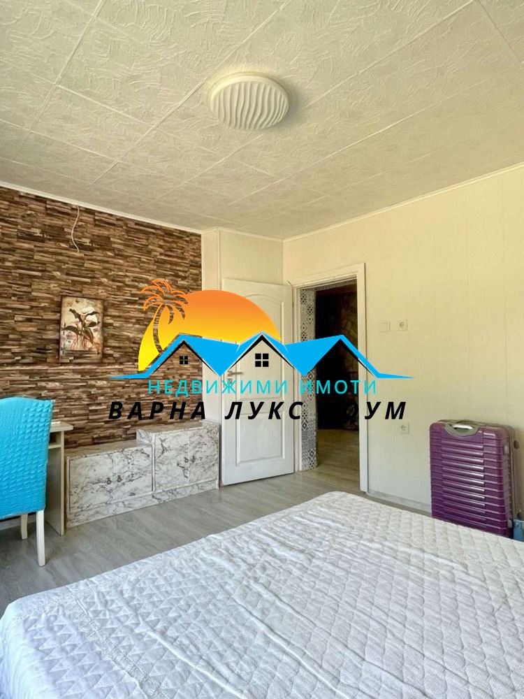 Продава КЪЩА, с. Царевци, област Варна, снимка 9 - Къщи - 48194403