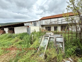 Dom Prisowo, region Wielkie Tyrnowo