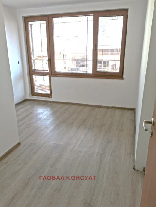 Eladó  2 hálószobás Sofia , Centar , 116 négyzetméter | 73109118 - kép [2]