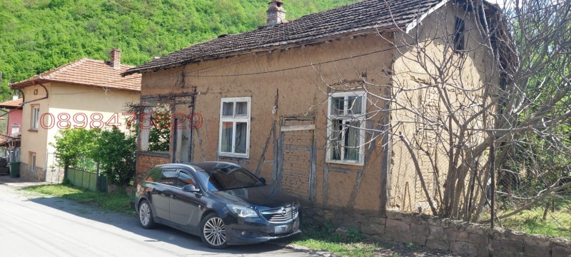 Продава КЪЩА, с. Лесидрен, област Ловеч, снимка 8 - Къщи - 52851347