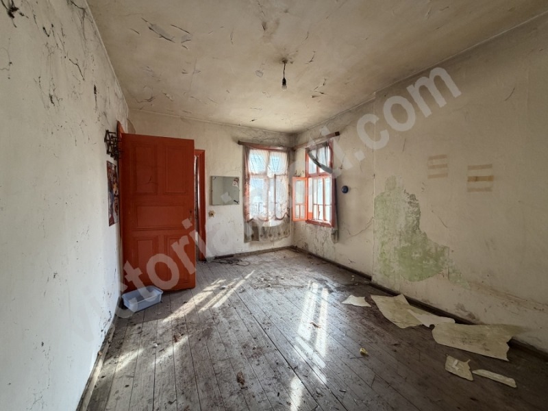 Продава КЪЩА, гр. Велико Търново, Център, снимка 8 - Къщи - 53374955