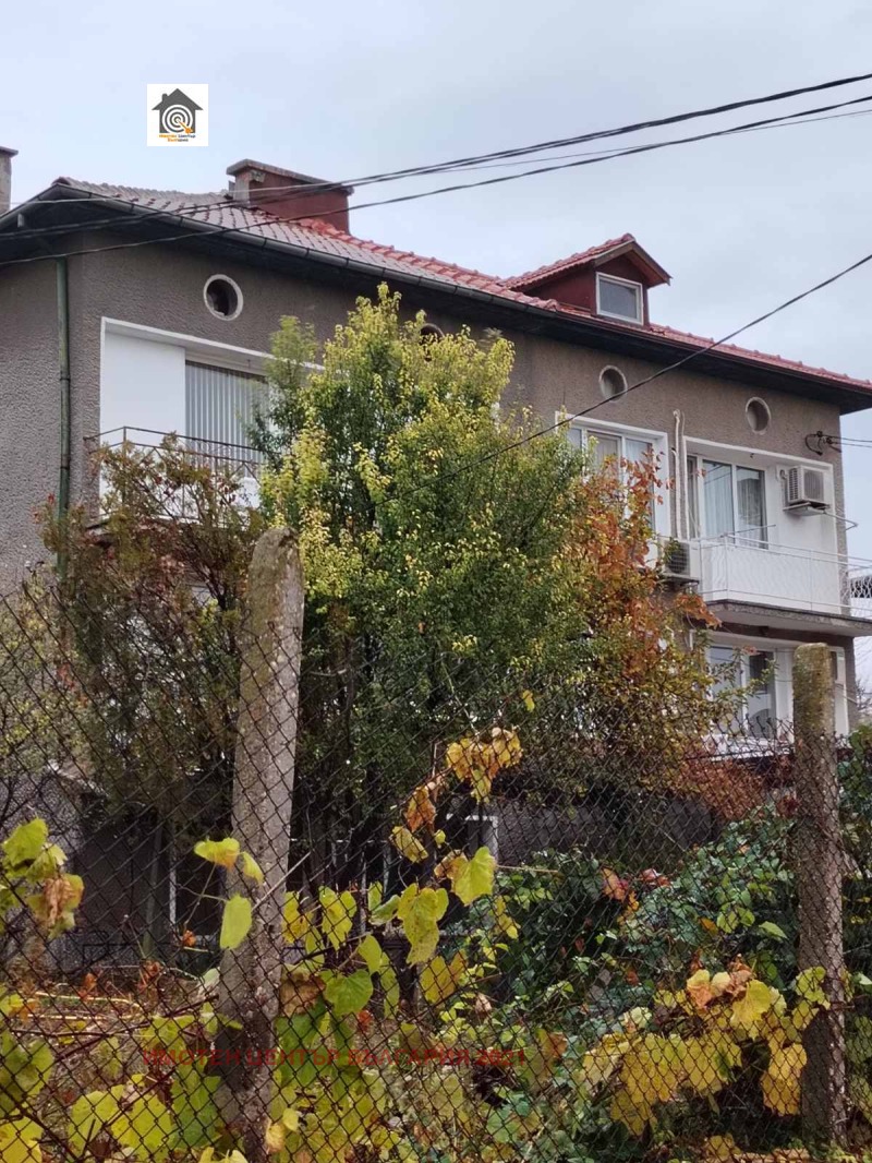 Продава КЪЩА, гр. Радомир, област Перник, снимка 2 - Къщи - 52375287