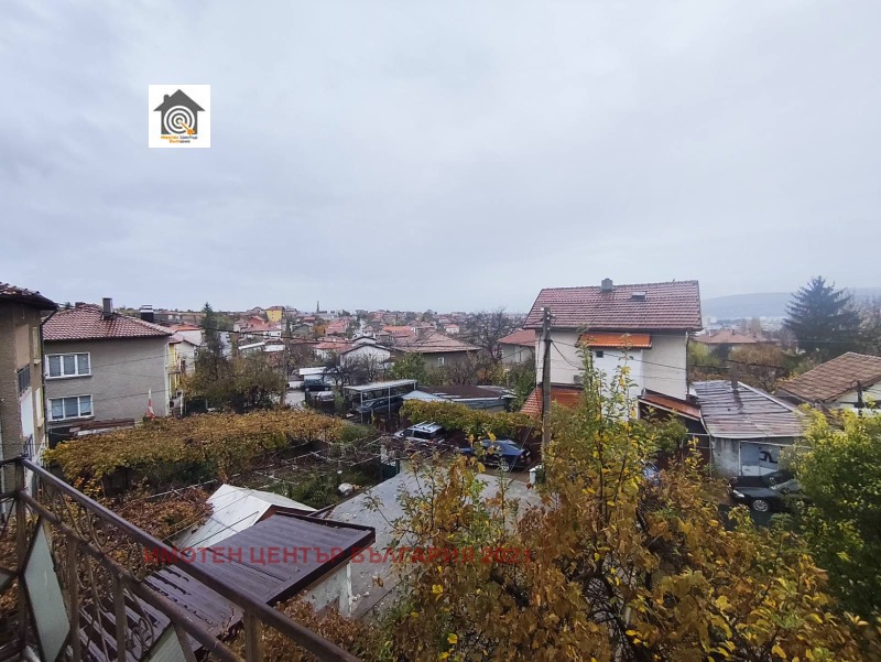 Продава КЪЩА, гр. Радомир, област Перник, снимка 7 - Къщи - 52375287