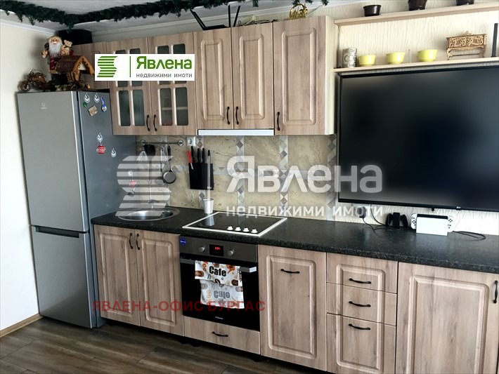 Продава 3-СТАЕН, гр. Бургас, Зорница, снимка 2 - Aпартаменти - 49365294