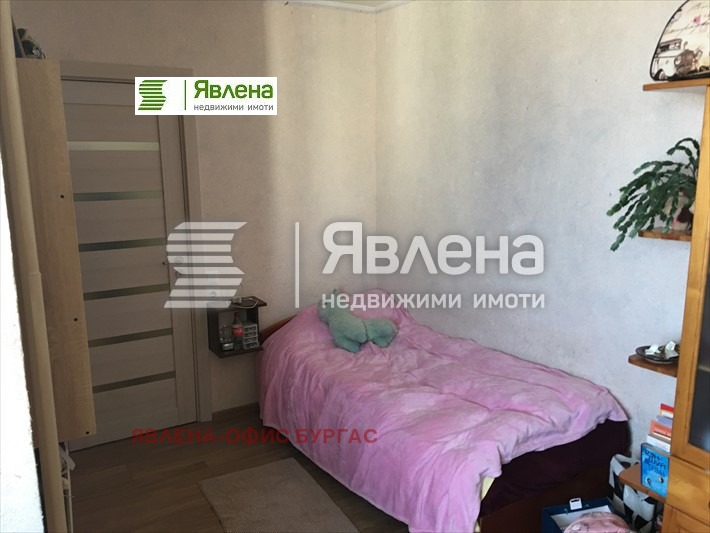 Продава 3-СТАЕН, гр. Бургас, Зорница, снимка 13 - Aпартаменти - 49365294