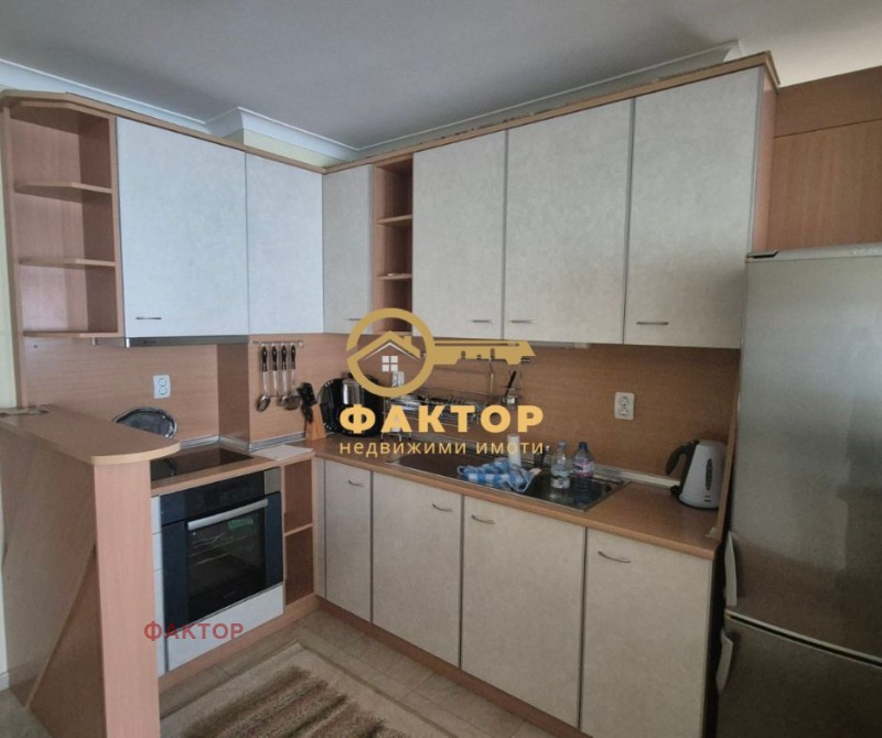 Продава 3-СТАЕН, гр. Пловдив, Център, снимка 2 - Апартаменти - 52661598