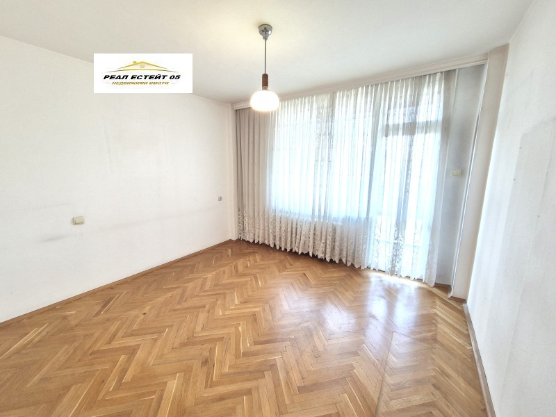 Til salg  3+ soveværelse Plovdiv , Tsentar , 119 kvm | 61672077 - billede [9]