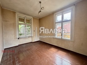 2 bedroom Tsentar, Sofia