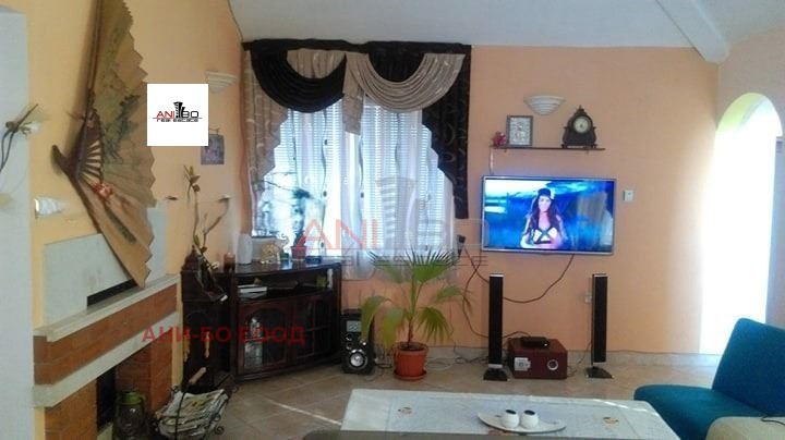 Продава МЕЗОНЕТ, гр. Варна, Център, снимка 2 - Апартаменти - 52651025