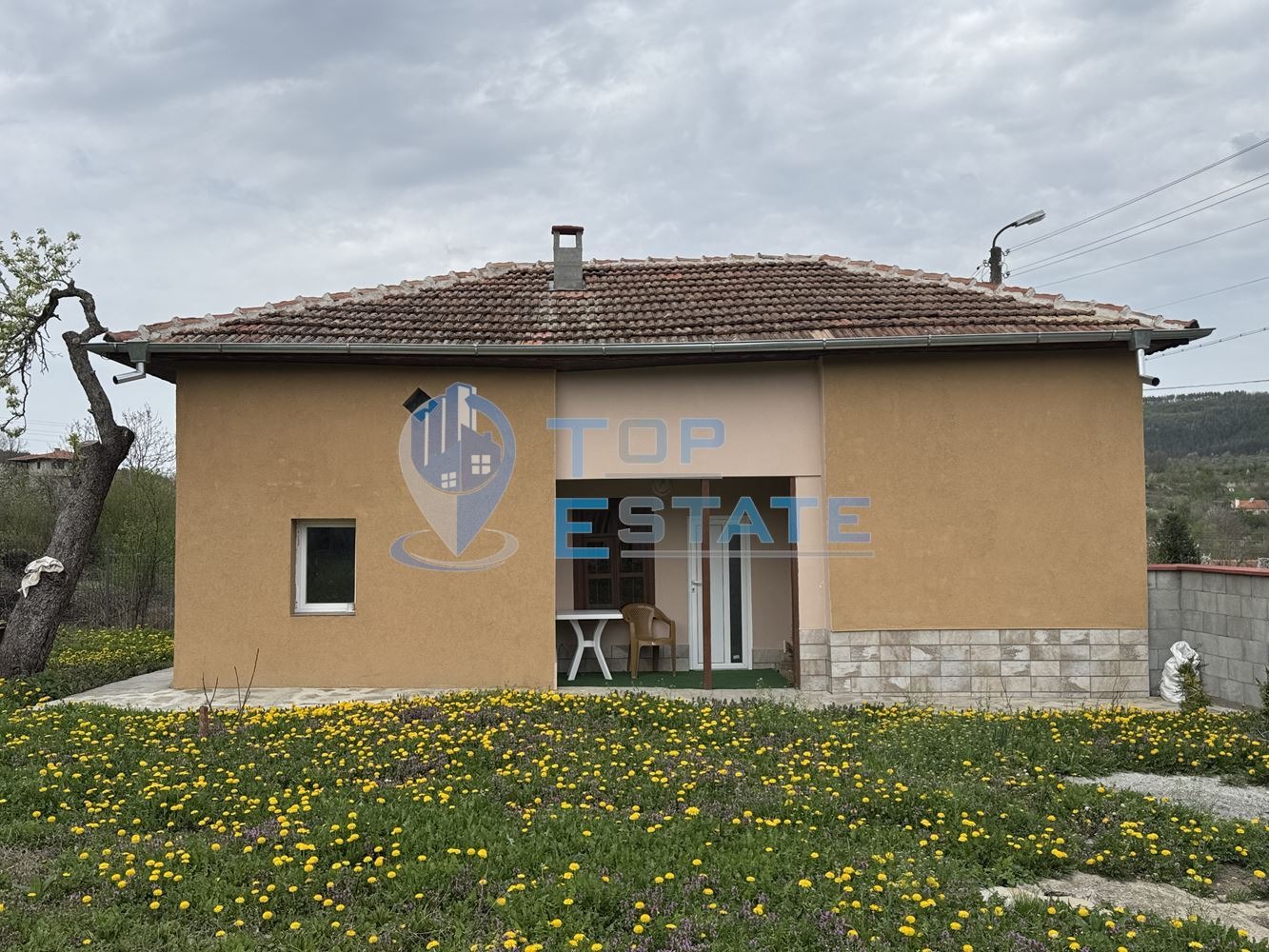Продава КЪЩА, с. Пчелище, област Велико Търново