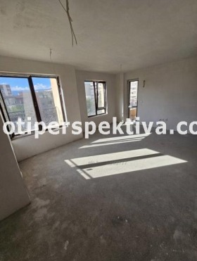 Продава 3-стаен град Пловдив Център - [1] 
